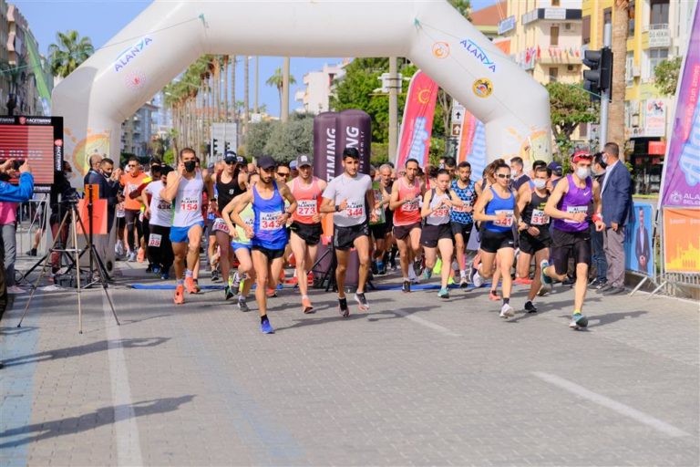 The 21st ALANYA ATATÜRK Public Run and Half Marathon was Held
