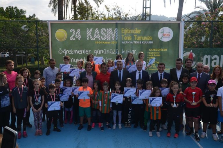 24 Kasım Eğitimciler Tenis Turnuvası Sonuçlandı.